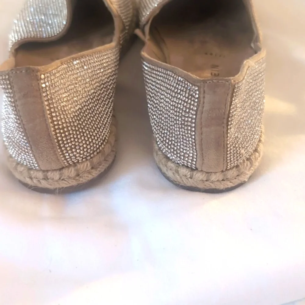 Anne Klein Women Flat Silver Slip-On Textile Elastic Glitter Size 8M